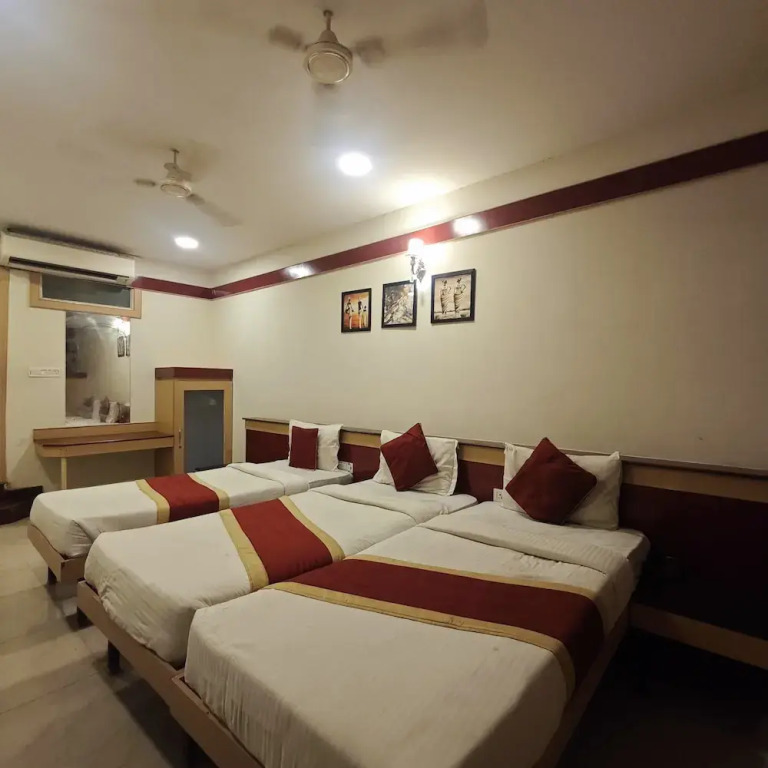 Stayz Royale Hotels - Electronic City