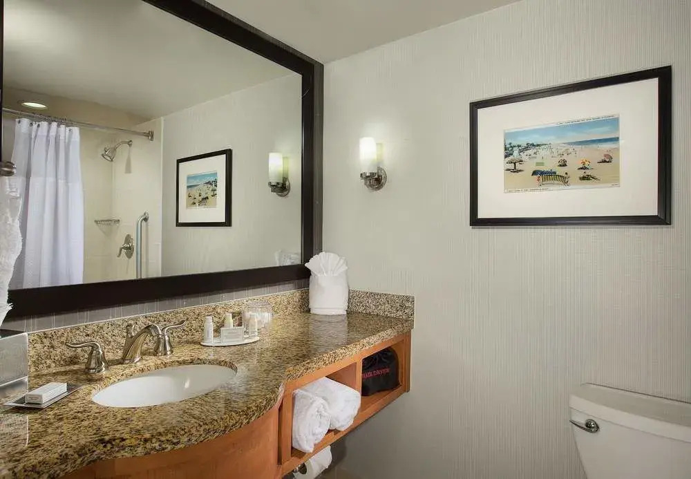 Courtyard by Marriott Oceanside Fort Lauderdale Beach
