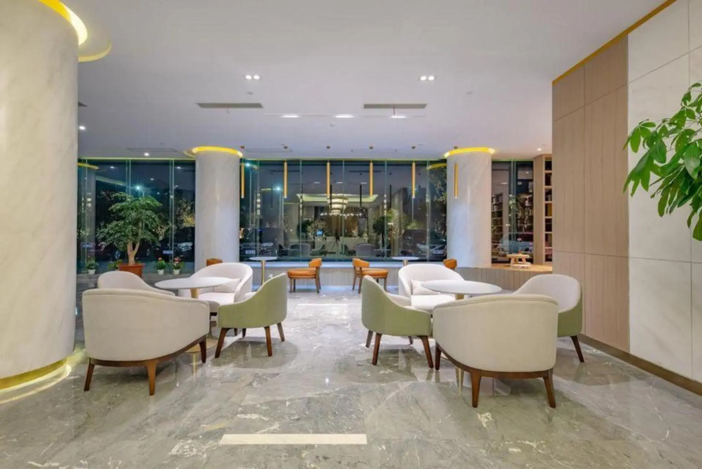 Yuemu Jiayuan Hotel