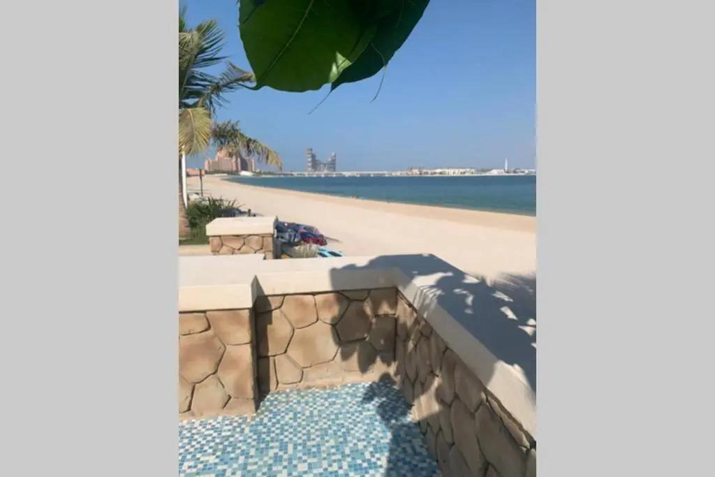 Balqis Residense Palm Jumeirah,Pool, Beach, Top floor, Full sea view, Restaurants