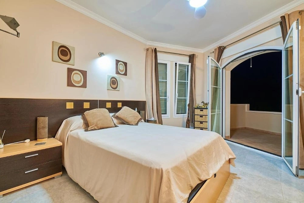 Luxury Villa With Pool and Spectacular View in Javea