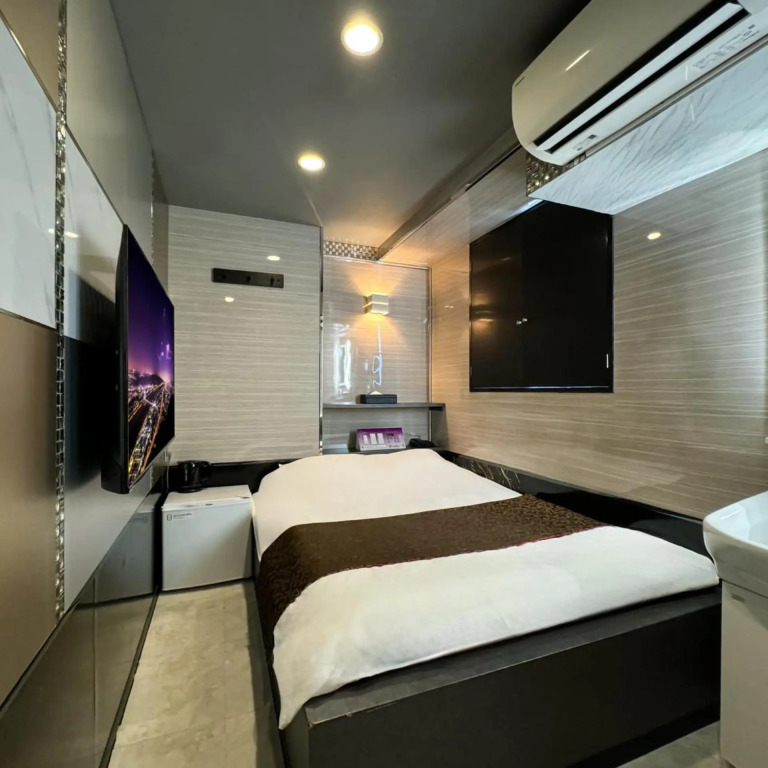 Hotel Amethyst
