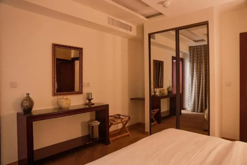 Strand Hotel