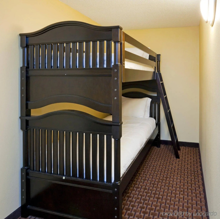 Holiday Inn Express & Suites Somerset Central by IHG