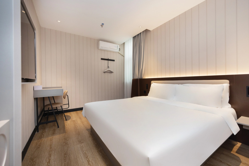 JI Hotel Shanghai Railway Station West Tianmu Road