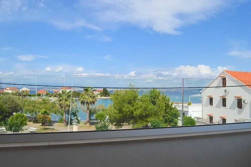 Seafront 2-bedroom Apartment The New View