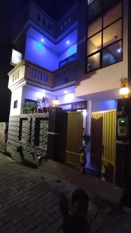 Taj Street Hostel