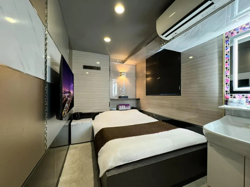 Hotel Amethyst