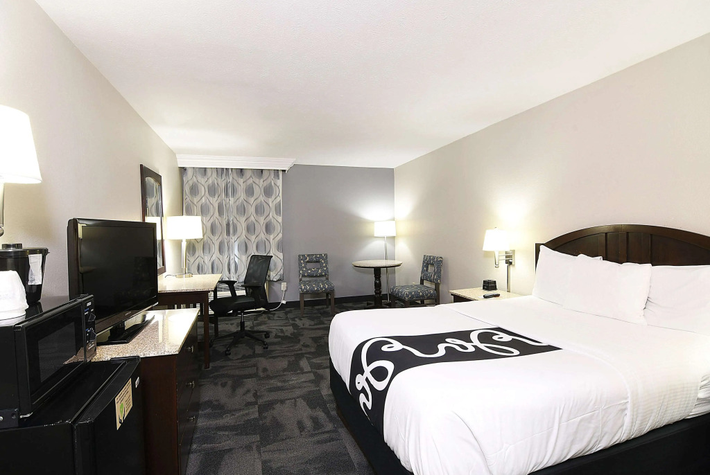 La Quinta by Wyndham Springfield South