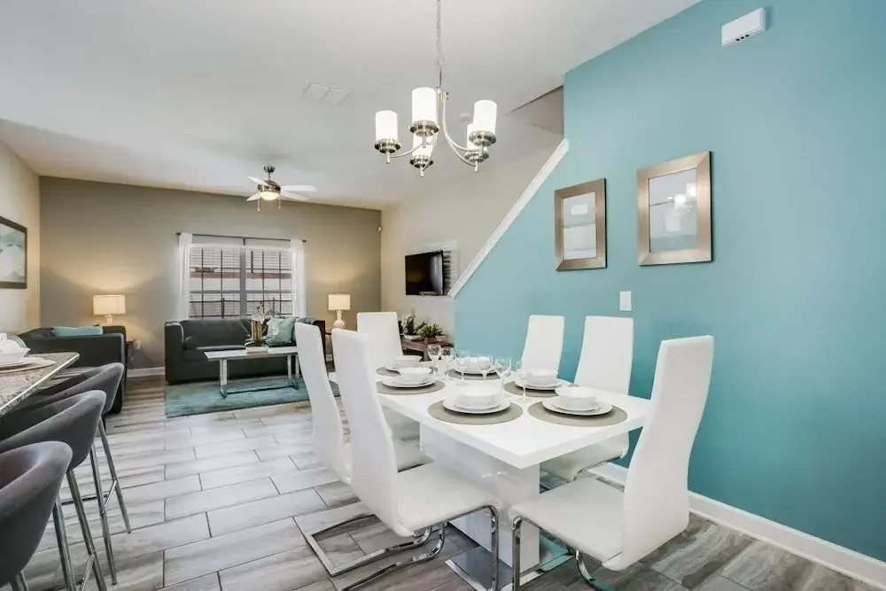 1592slice 5 Bedroom Townhouse