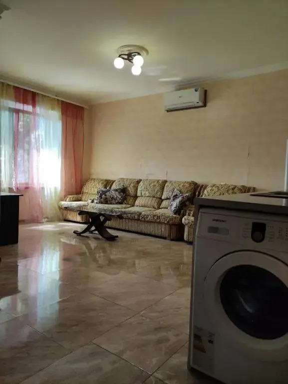 Apartment in Zakyan Street