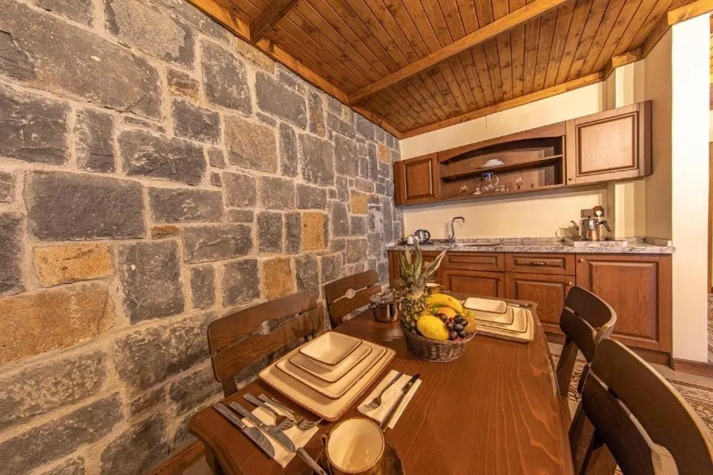 Foleya Mountain Resort Hotel & Villas