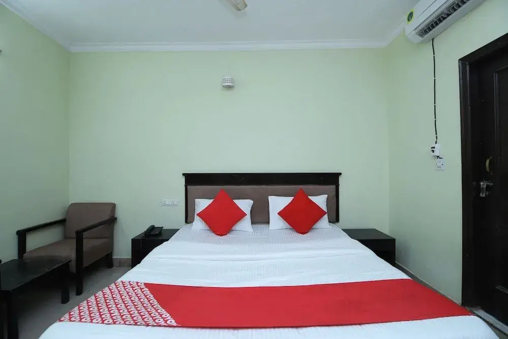 Oyo 41059 Hotel Satkar