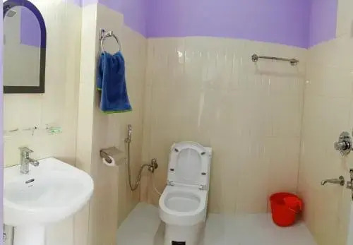 Hotel Rhinoceros-Homestay