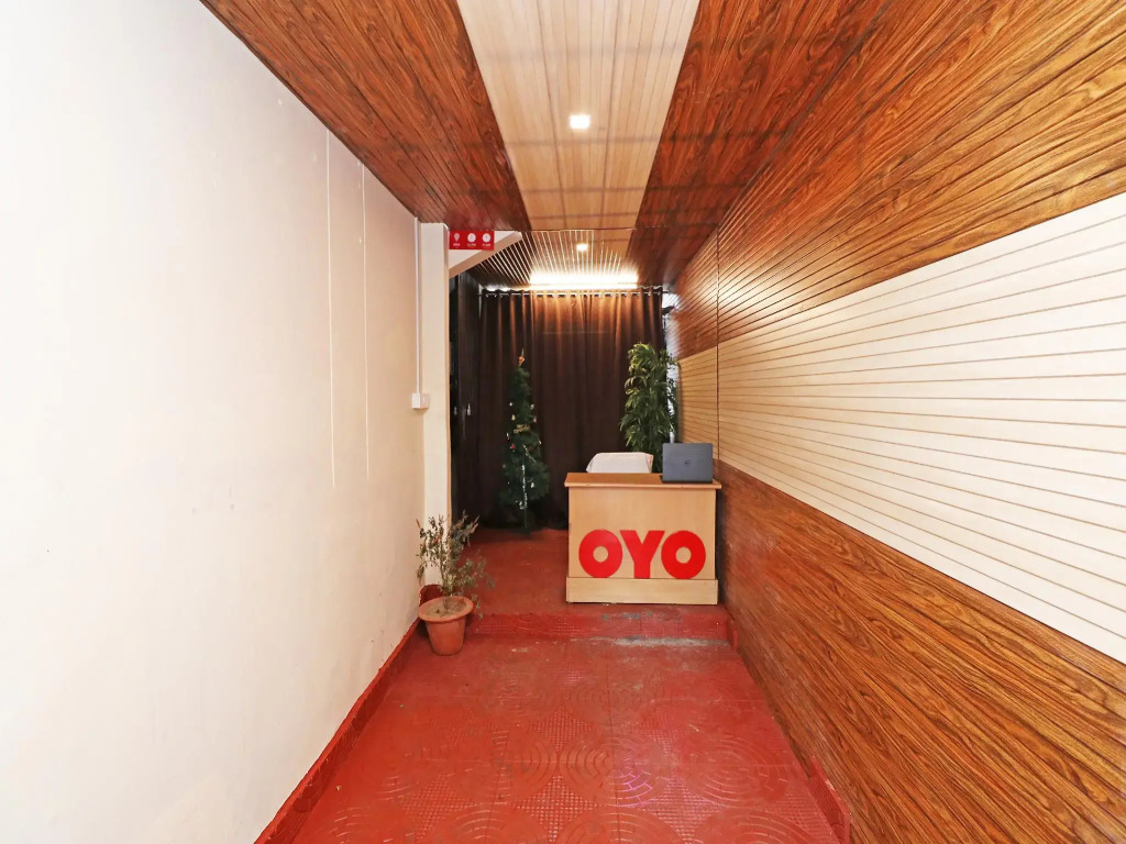 OYO 27977 Hotel Ashiyana