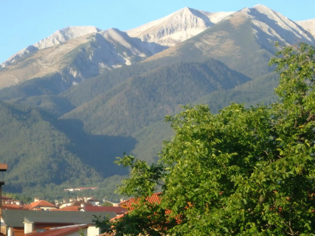 Отел Бисер