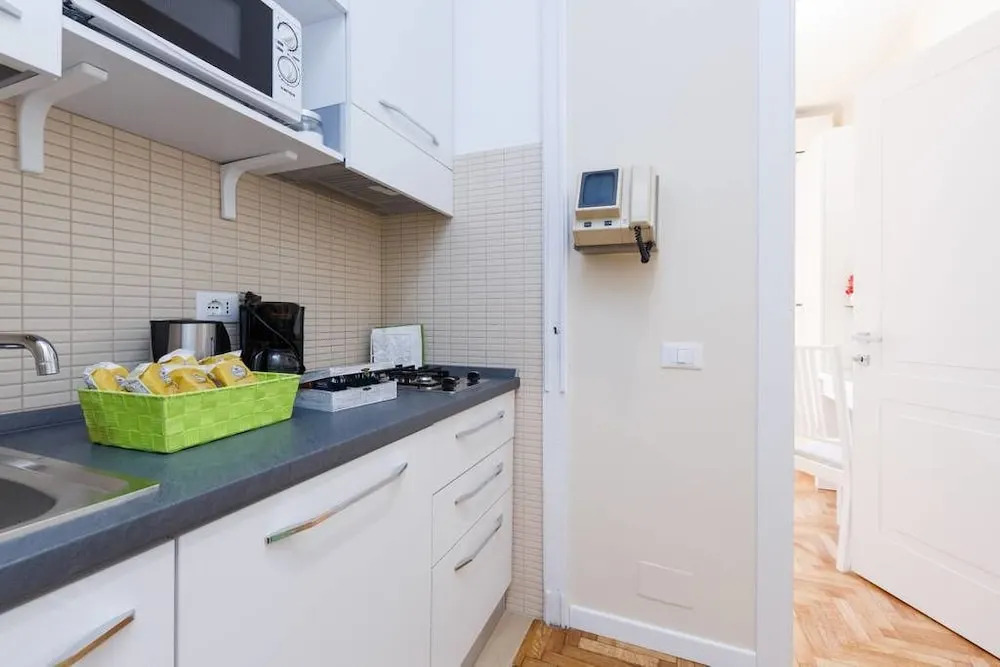 Coliseum View Holiday Home