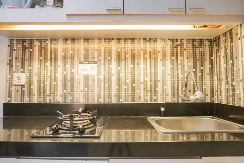 Comfy And Nice 1Br At Belmont Residence Puri Apartment