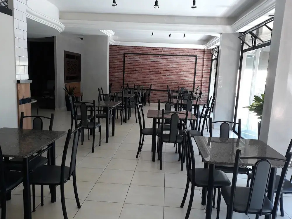 Hotel Romanville