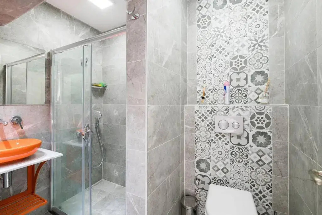 Cute 1 Room w/AC 300 meters to Istiklal Street