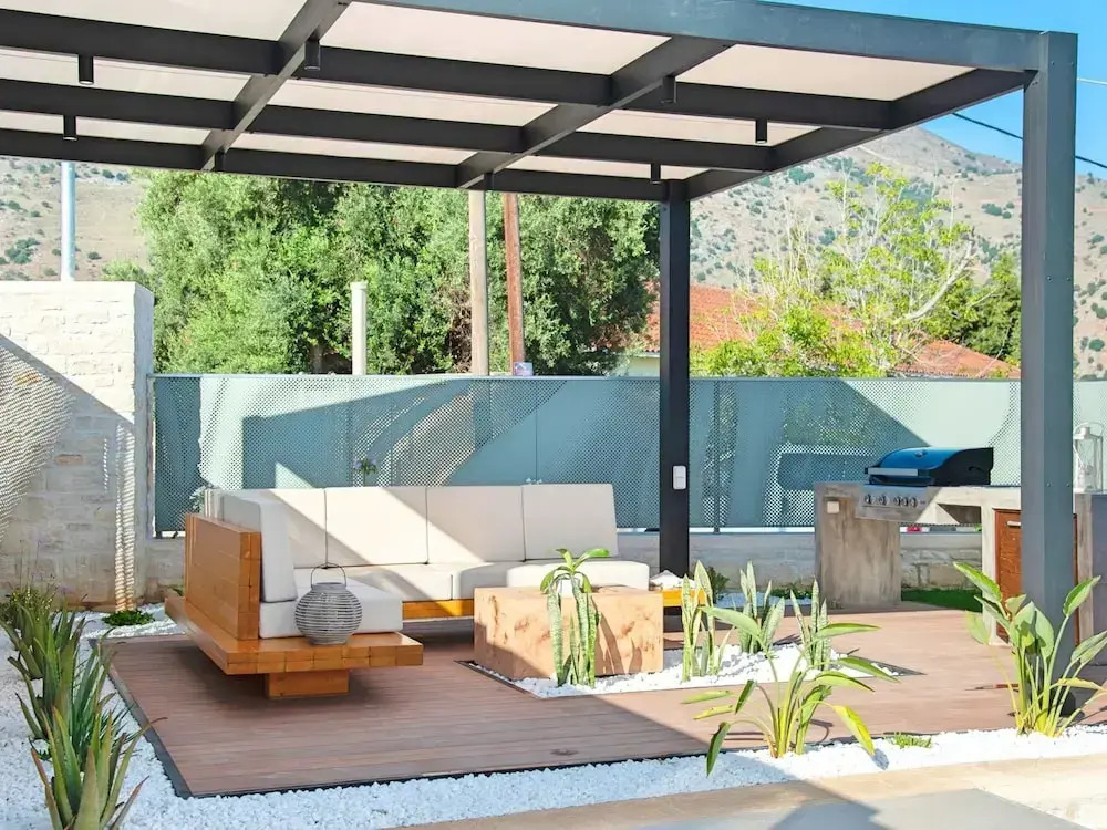 2 New Villas Next Each Other, Pool, Rent Separately or Together at Kournas Lake
