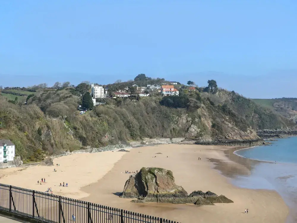 2 Beachtop Court Apartments