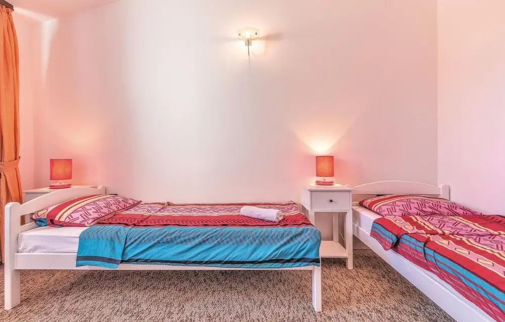 Stunning Home in Pula With Wifi and 4 Bedrooms