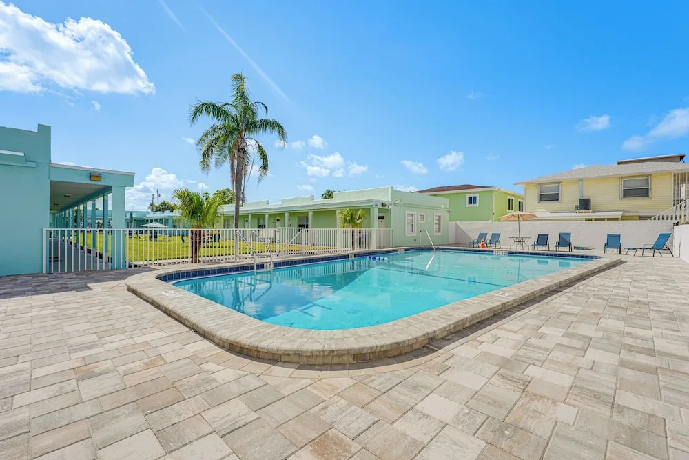 Beachfront Condo: Redington Shores Retreat!