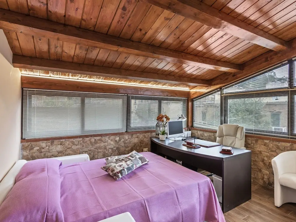 Engaging Apartment in Messina With Balcony
