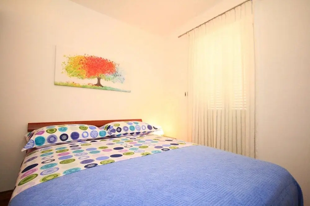 Nadica Lovorka 2 Baska Island Krk