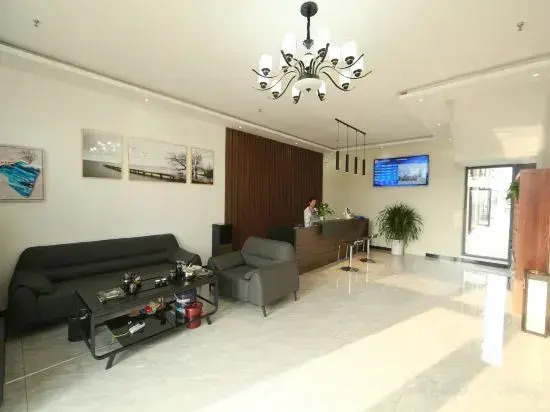 South Fujian monochrome hotel chain
