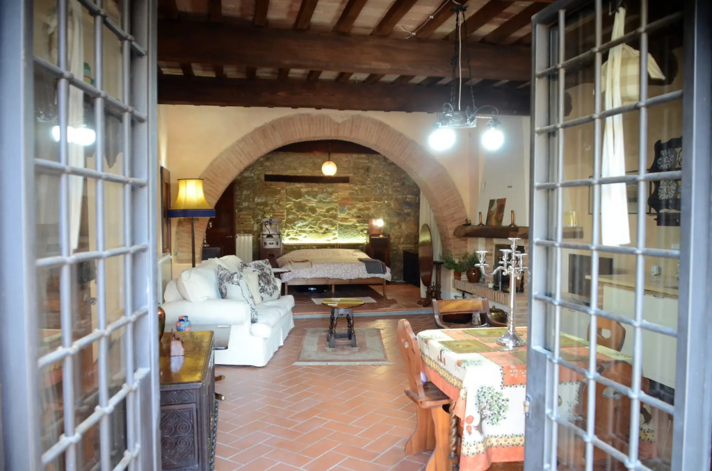 Casa Baronetta - A Cosy Apartment in a Medieval Village