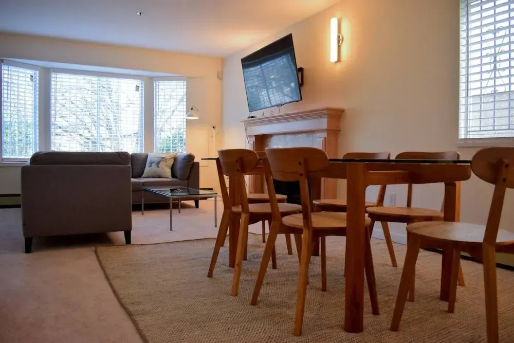 Spacious 4 Bedroom Home on Graveley Street
