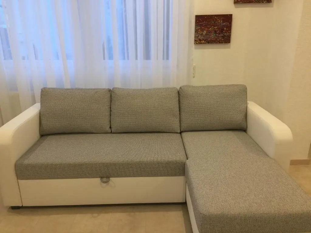 Exclusive Airport Apartment