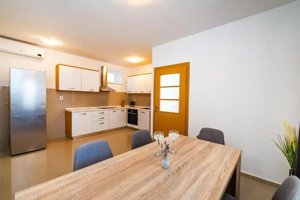 Merita Apartments