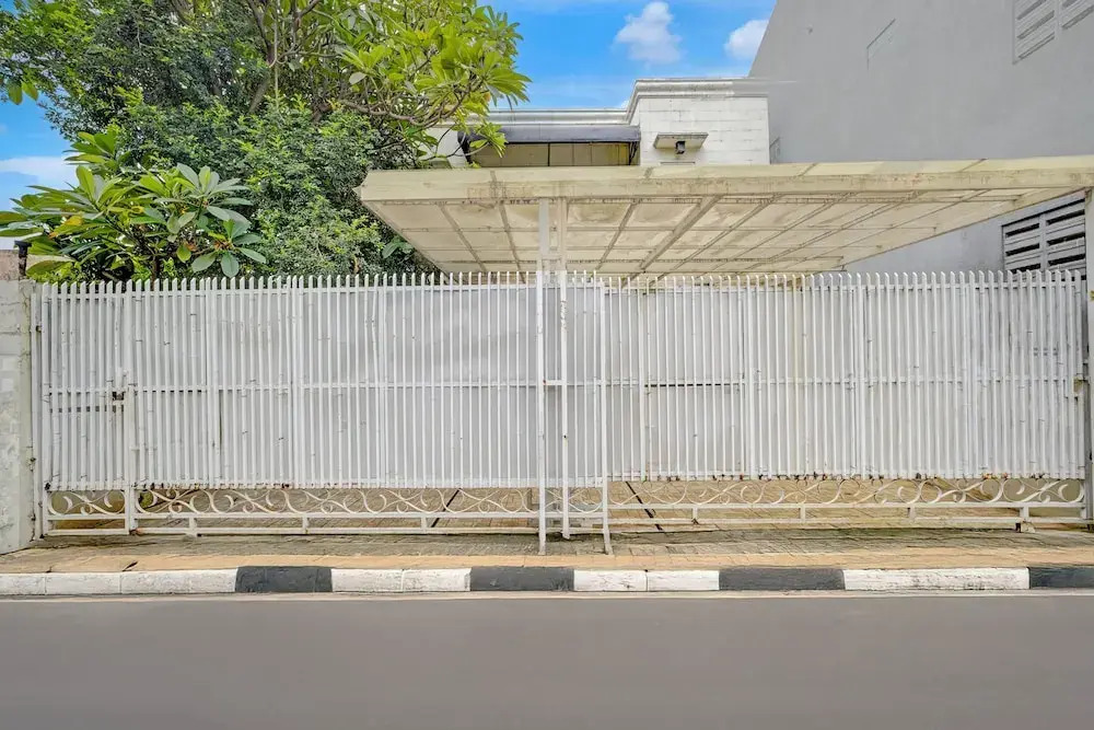 Hotel O near RS Fatmawati formerly White