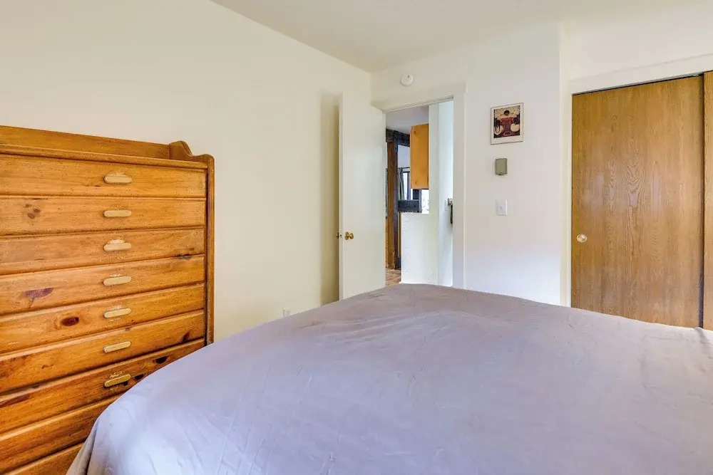 Ketchum Condo w/ Deck < 1 Mi to Sun Valley Resort!