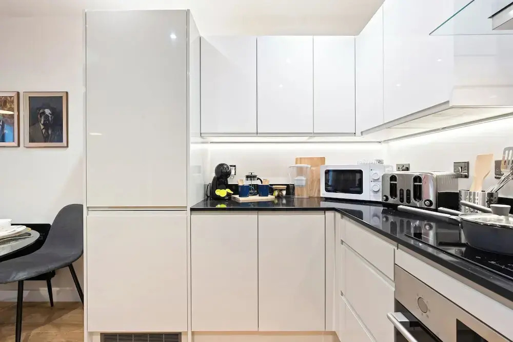 Camden Drive City Apartment