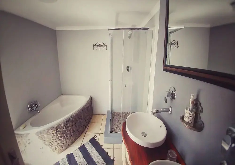 Bezalel Estate Country House
