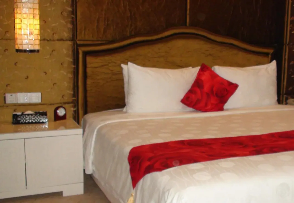 The Q Hotel