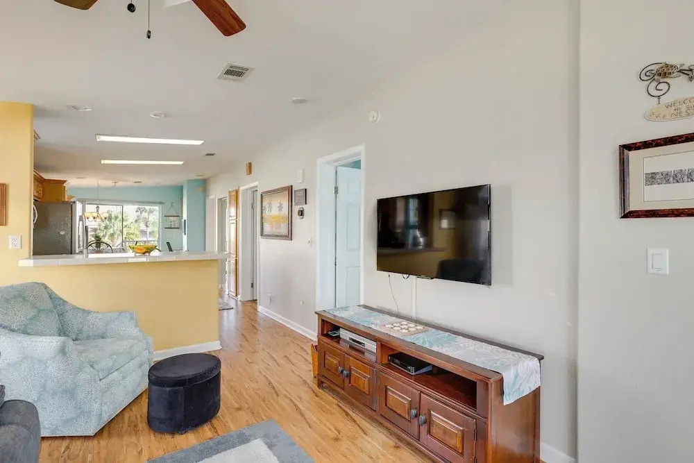 Nettles Island Jensen Beach Home: Walk to Ocean!