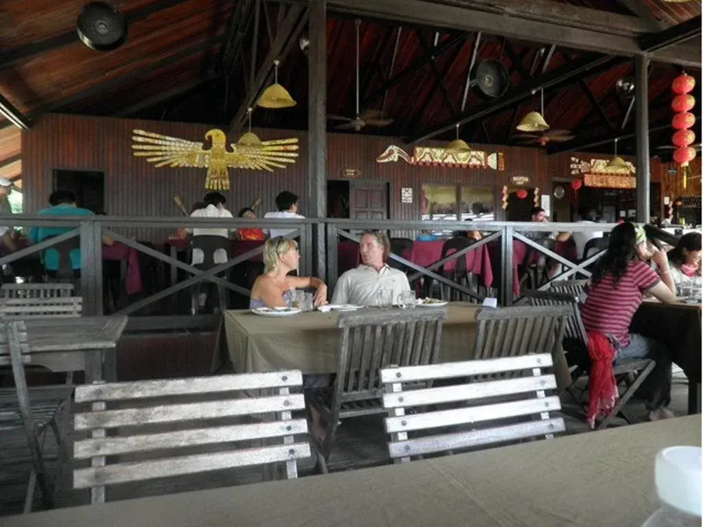 Survivor Lodge Pulau Tiga