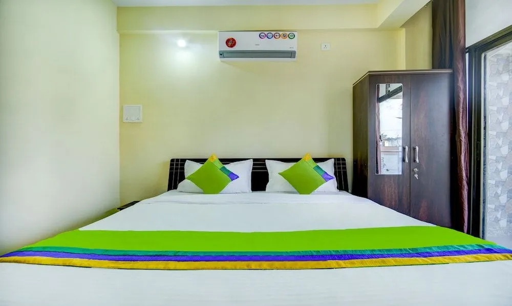 Treebo Sayaji Residency