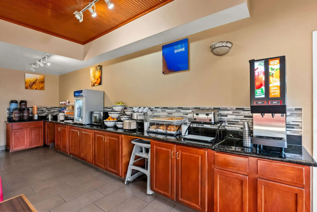 Comfort Inn & Suites Panama City North