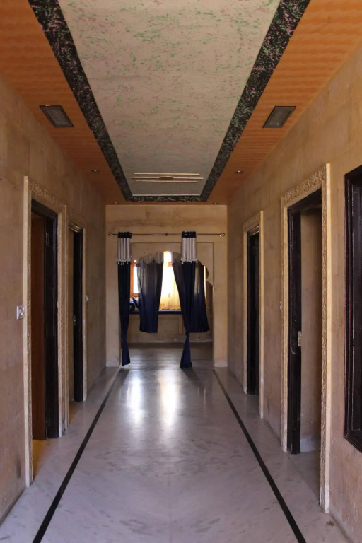 Dylan Cafe and Guest House