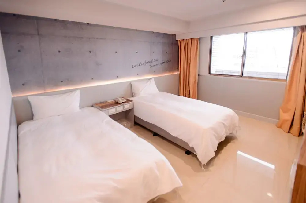 Honeydew Hotel