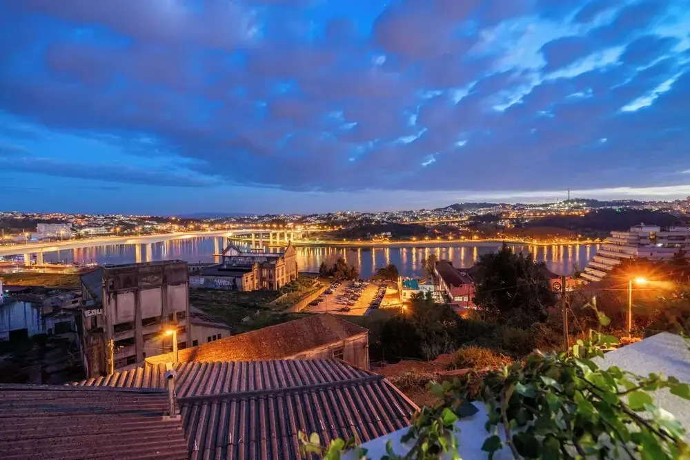C314 Riverside View Premium Apartment w/ AC & Terrace