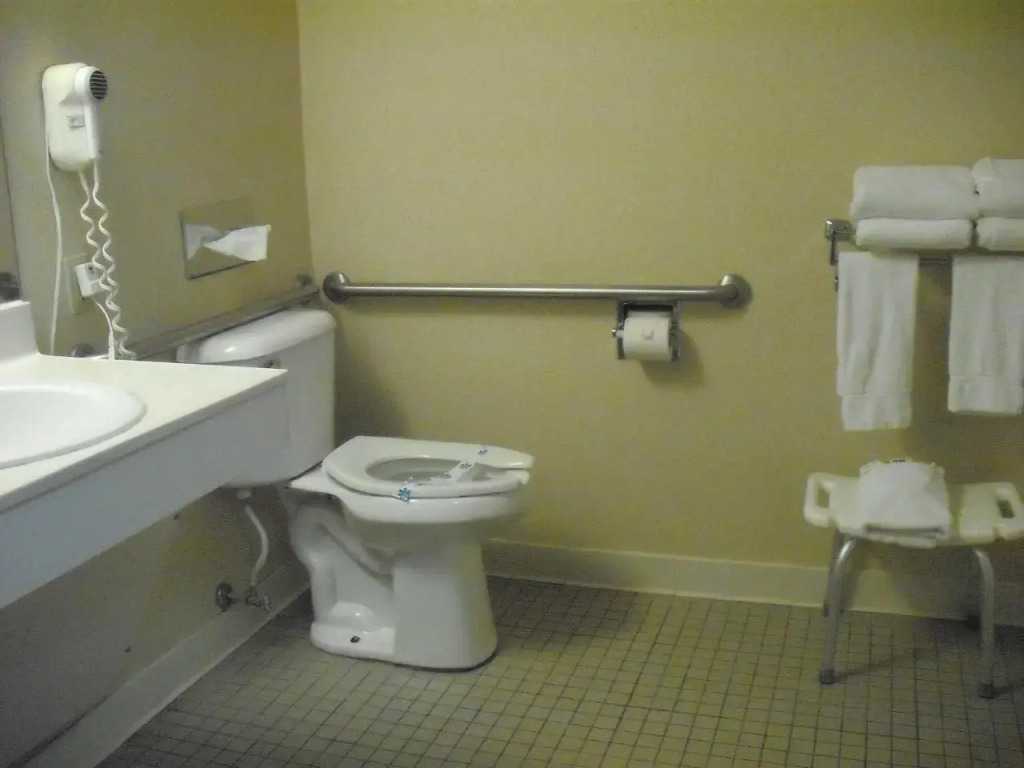 Holiday Inn Express Erwin I-181/i-26