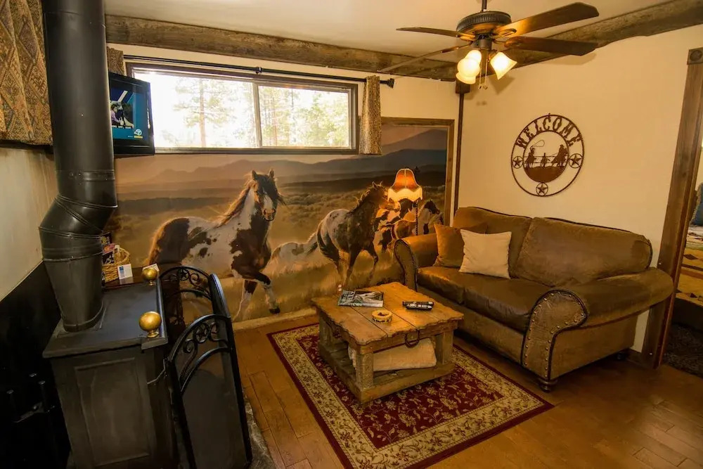 Hillcrest Lodge