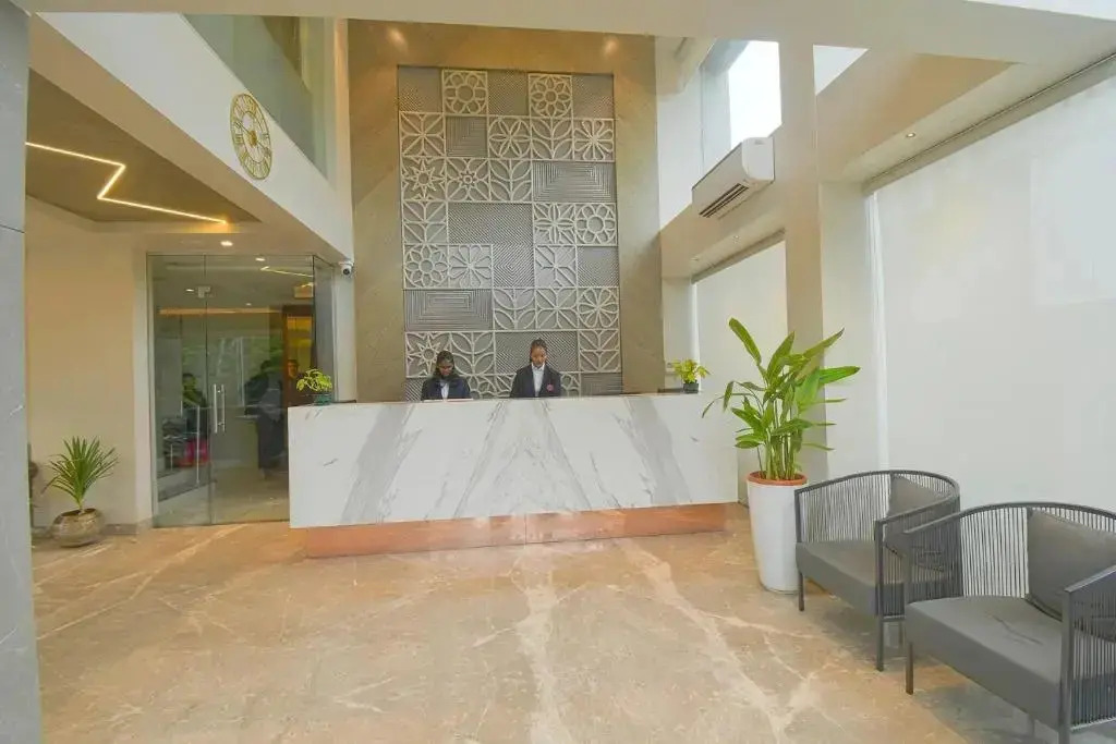 Hotel Season 4 -3-star hotel